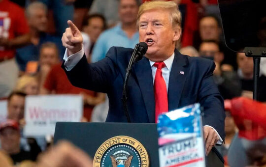 EL IMPACTO DE LA REELECCIÓN DE DONALD TRUMP IMPULSA CAMBIOS EN POLÍTICAS MIGRATORIAS GLOBALES – RCR Peru