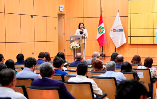 RECONOCEN A GOBIERNOS REGIONALES POR SU LABOR EN FAVOR DE LA MUJER – RCR Peru