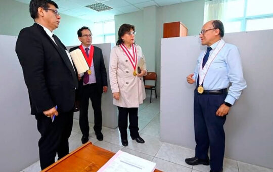 BUSCAMOS RECUPERAR LA CONFIANZA DE LA POBLACIÓN – RCR Peru