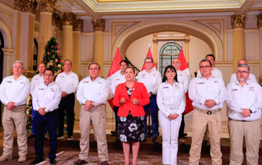 DINA BOLUARTE SE EXCEDIÓ AL PEDIR QUE FISCAL DE LA NACIÓN LA CITE A DECLARAR – RCR Peru