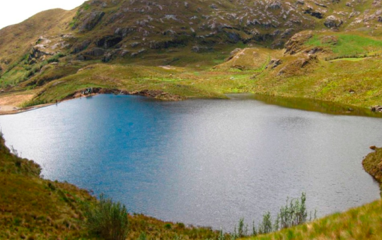EN EL PERÚ MILES DE METROS CÚBICOS DE AGUA SE PIERDEN EN EL MAR POR FALTA DE RESERVORIOS. – RCR Peru