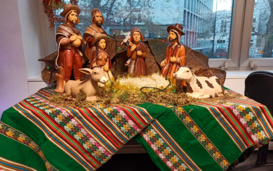 PERUANOS CELEBRAN LA NAVIDAD MANTENIENDO LAS TRADICIONES CULINARIAS Y CULTURALES – RCR Peru