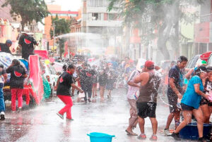 DEMANDAN EL USO RACIONAL DEL AGUA DURANTE LOS CARNAVALES 2025 EN CAJAMARCA – RCR Peru