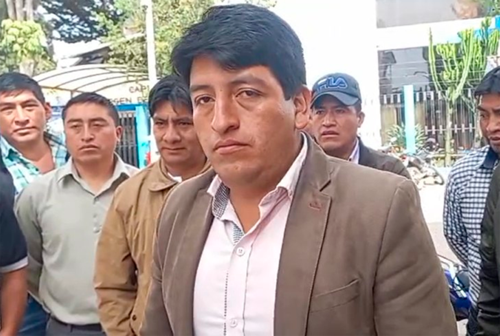 PRESIDENTE DE LA AMUCEP, WILLY ISPILCO, POLITIZA LA DEMANDA LABORAL EN CAJAMARCA – RCR Peru