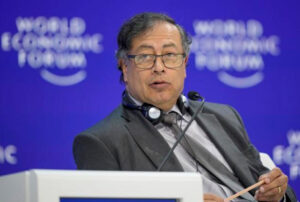 CUESTIONAN QUE GUSTAVO PETRO TOME DECISIONES A TRAVÉS DE REDES SOCIALES – RCR Peru