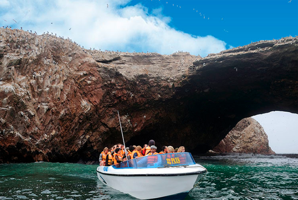 PARACAS ANTICIPA RÉCORD TURÍSTICO, SUPERANDO EL MILLÓN DE VISITANTES EN 2025 – RCR Peru