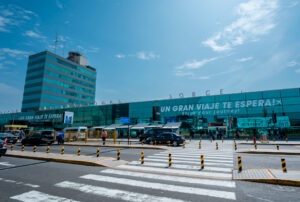 PERÚ ESTÁ REZAGADO EN EFICIENCIA EN SUS AEROPUERTOS – RCR Peru