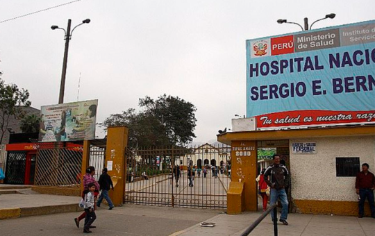 ES PREOCUPANTE LA CONDICIÓN DE AMBIENTES DEL HOSPITAL SERGIO BERNALES – RCR Peru