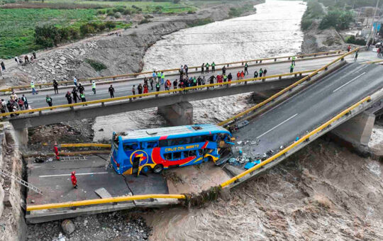 CÁMARA DE COMERCIO DE CHANCAY AFIRMA QUE DESPLOME DEL PUENTE EVIDENCIA DEFICIENCIA DE INFRAESTRUCTURA EN LA ZONA – RCR Peru