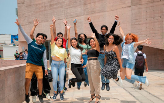 PRONABEC AUMENTA OFERTA DE BECAS EN MÁS DE 600% PARA EL 2025 – RCR Peru