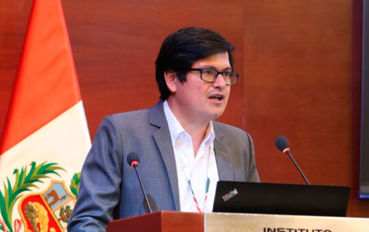 PLANTEAN INTERVENCIÓN DE LA UNIDAD FINANCIERA PARA ERRADICAR LA MINERÍA ILEGAL – RCR Peru