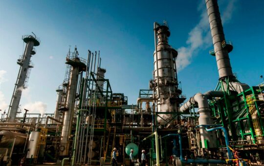 CAMBIOS EN PERUPETRO GENERAN DESCONFIANZA PORQUE SE BUSCARÍA FAVORECER A EMPRESA ESTATAL QUE ESTÁ EN CRISIS – RCR Peru