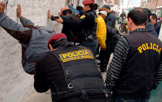 “HOY TRUJILLO ES UNA PEQUEÑA MEDELLÍN EN LA EPOCA DE PABLO ESCOBAR” AFIRMA EXVICEPRESIDENTE DE COLOMBIA, FRANCISCO SANTOS  – RCR Peru