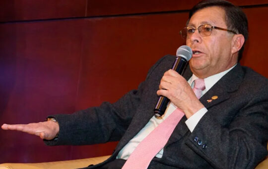 DESIFORMACIÓN DE OPOSITORES A LA MINERÍA FORMAL PARALIZARON EL PROYECTO MANHATTAN DONDE AHORA OPERAN MINEROS ILEGALES – RCR Peru