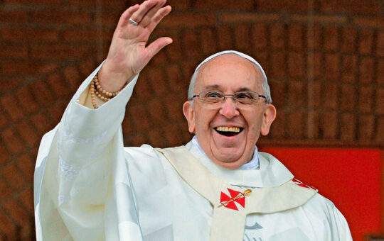 PAPA FRANCISCO SIEMPRE PROCLAMÓ LA PAZ Y LA JUSTICIA SOCIAL – RCR Peru