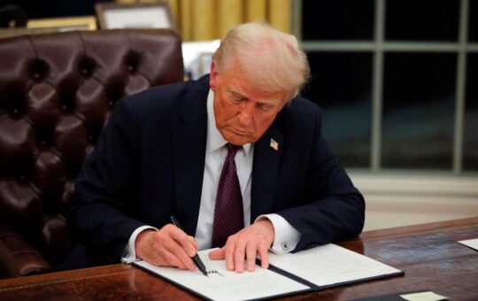 SERÁ DIFÍCIL REVERTIR EL DAÑO A LA ECONOMÍA MUNDIAL POR LAS MEDIDAS DE TRUMP – RCR Peru