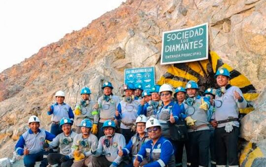 MINEM EVALÚA CAMBIOS SIGNIFICATIVOS AL REGLAMENTO DE LA LEY 32213 DEL PROCESO DE FORMALIZACIÓN MINERA – RCR Peru