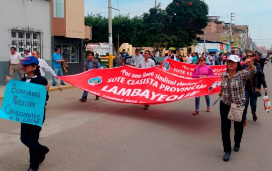 SUTE LAMBAYEQUE LOGRA RESPALDO MASIVO DEL MAGISTERIO REGIONAL – RCR Peru