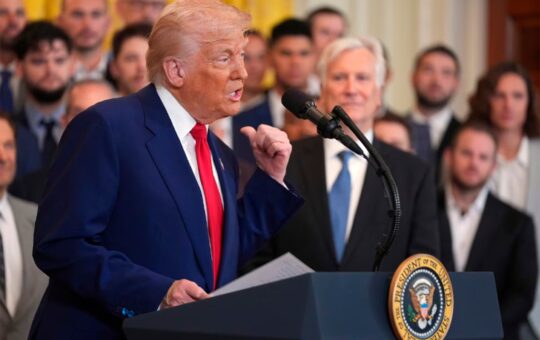 ECONOMÍA MUNDIAL TENDRÁ MENOR CRECIMIENTO POR ARANCELES IMPUESTOS POR DONALD TRUMP – RCR Peru