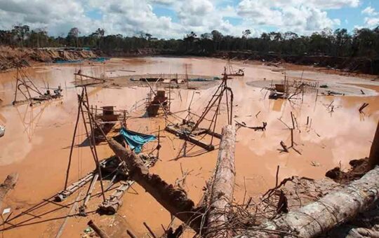EL REINFO SOLO HA AYUDADO A INCREMENTAR LA MINERÍA ILEGAL EN EL PAÍS – RCR Peru