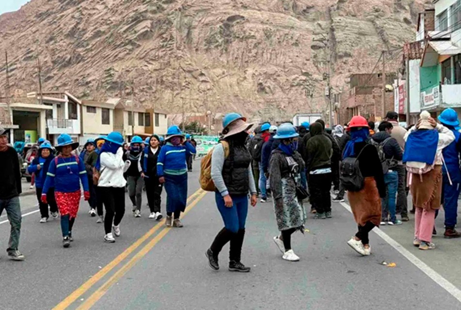 PÉRDIDAS POR BLOQUEOS DE MINERO SUPERAN LOS MIL MILLONES DE SOLES, SEGÚN DIRIGENTE DE LA CÁMARA DE TRANSPORTE – RCR Peru