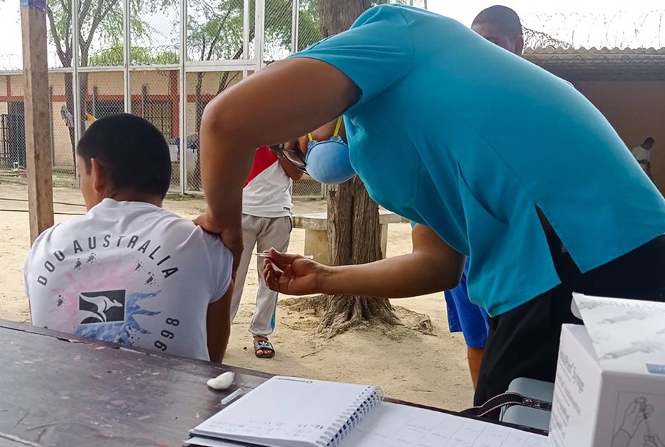 DEMANDAN REACTIVAR VACUNACIÓN CONTRA EL DENGUE ANTE BAJA COBERTURA EN SEGUNDA DOSIS – RCR Peru