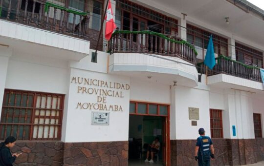 GRANDES INTERESES ECONÓMICOS DETRÁS DE LA DILACIÓN EN EL RETORNO ERNESTO PEÑA ROBALINO A LA ALCALDÍA DE MOYOBAMBA – RCR Peru