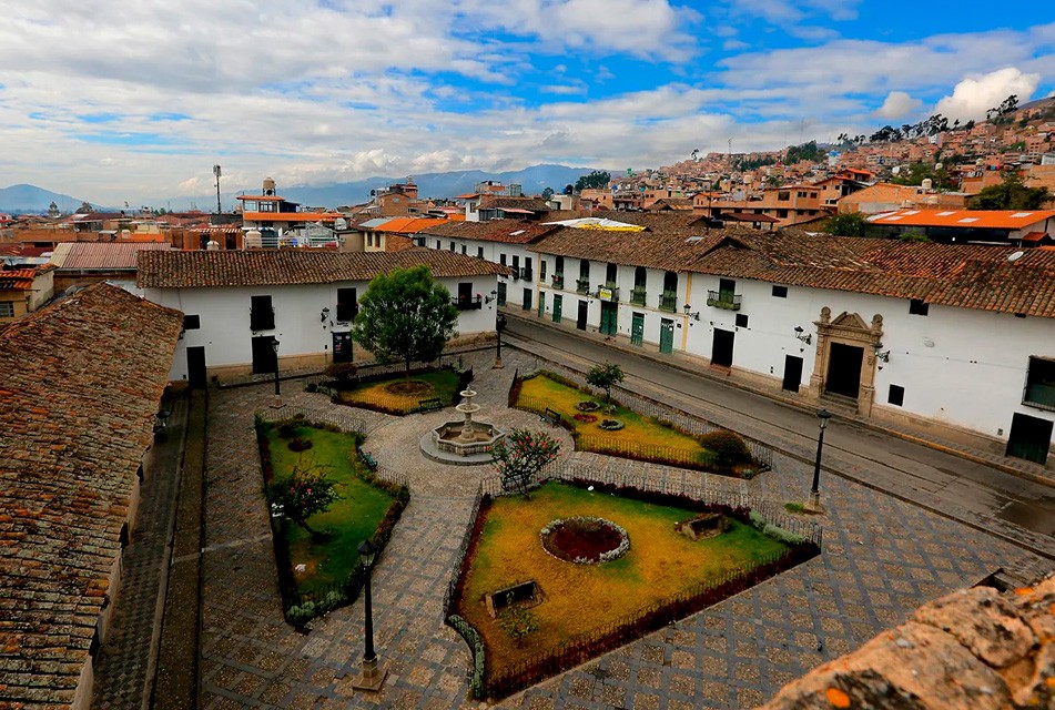 LANZAN FOTOLIBRO PARA POSICIONAR A CAJAMARCA COMO DESTINO TURÍSTICO INTERNACIONAL – RCR Peru