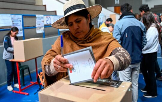 LA DERROTA TOTAL DEL MAS  DE EVO MORALES ES OTRO DE LOS RESULTADO DE LAS ELECCIONES EN BOLIVIA – RCR Peru