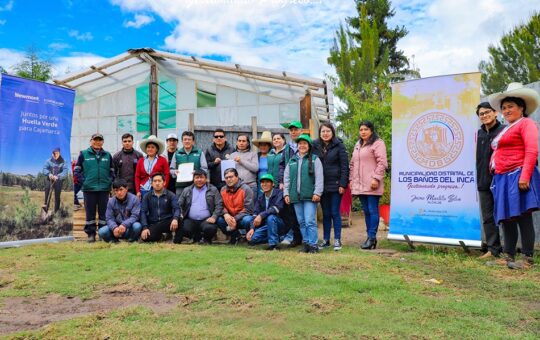 ALCALDE DE BAÑOS DEL INCA RESALTA COLABORACIÓN DE HUELLA VERDE Y LA COMUNIDAD EN UN ESFUERZO AMBIENTAL POR REFORESTAR CAJAMARCA – RCR Peru