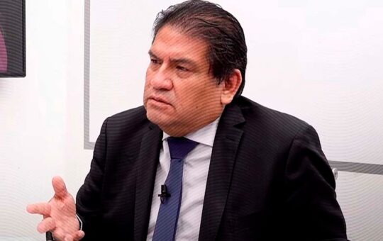 ABOGADO JOSEPH CAMPOS RECHAZÓ QUE EL FALLO BLINDE CON UN MANTO DE IMPUNIDAD A SU DEFENDIDA DINA BOLUARTE – RCR Peru