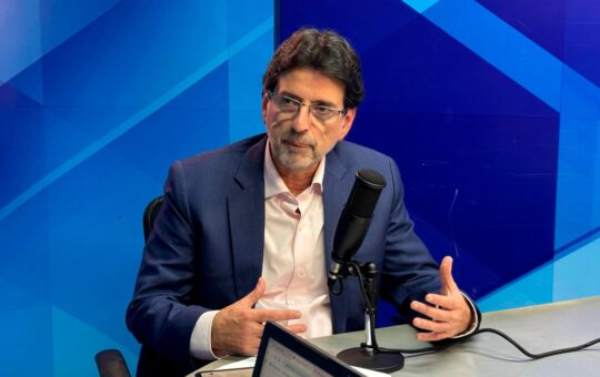 BUROCRACIA, CORRUPCIÓN E INSEGURIDAD FRENAN LA INVERSIÓN EN PERÚ – RCR Peru