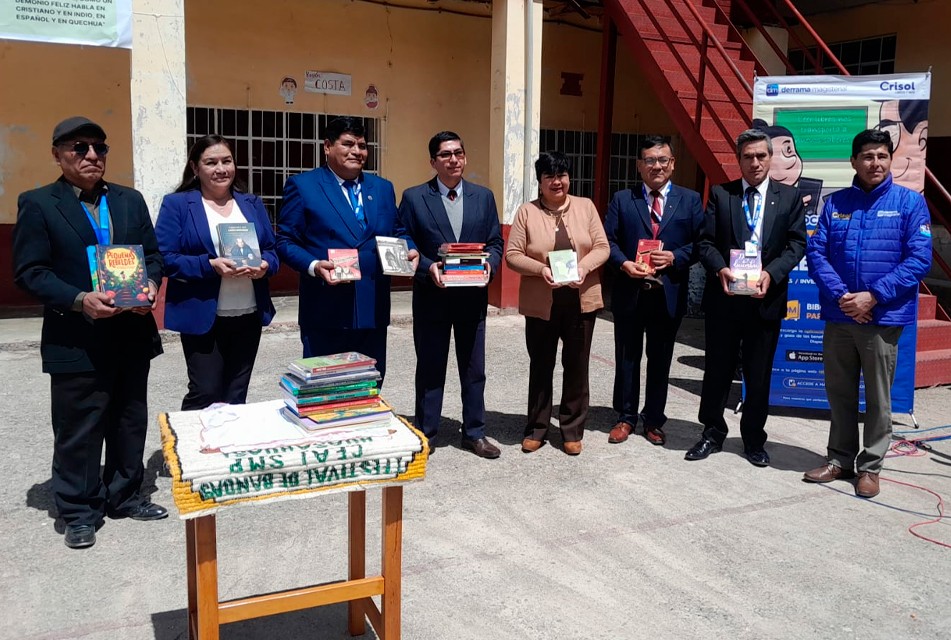 DISTINGUEN A PROFESOR DE TARMATAMBO COMO MEJOR MAESTRO LECTOR DEL MES – RCR Peru