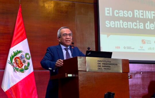 DISPOSICIÓN DEL TC SOBRE EL REINFO ABRE LA OPORTUNIDAD DE DISEÑAR UN PROCESO DE FORMALIZACIÓN MÁS EFICAZ – RCR Peru