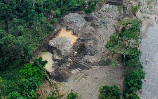 EXMINISTRO DEL INTERIOR DE ECUADOR ALERTÓ EXPANSIÓN DE LA MINERÍA ILEGAL ECUATORIANA POR LA ZONA NORORIENTAL DEL PERÚ – RCR Peru
