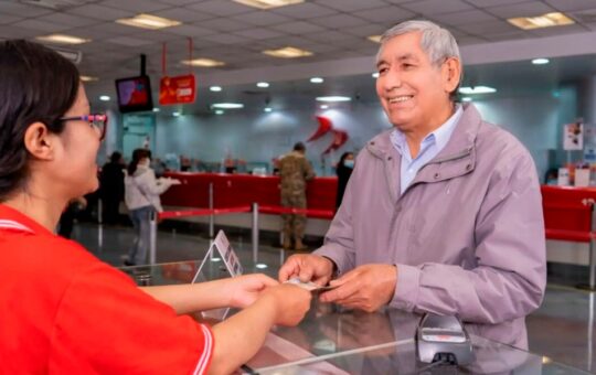 SUTEP PIURA EXIGE A LA PRESIDENTA PROMULGAR LEY QUE MEJORA PENSIONES DE CESANTES Y JUBILADOS – RCR Peru