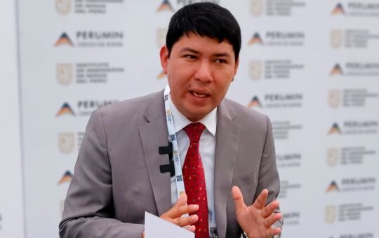 PROYECTOS MINEROS COMO EL ALGARROBO PRIORIZAN EL AGUA SOBRE EL RECURSO MINERAL – RCR Peru