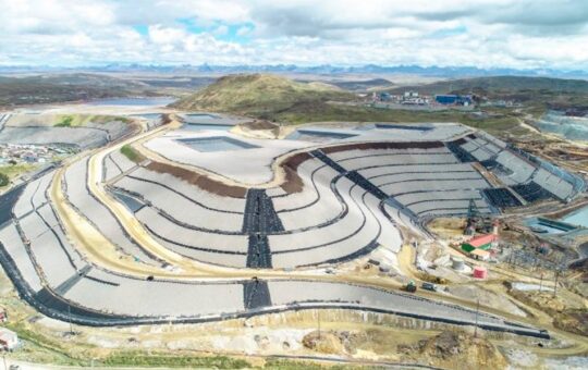 FRENTE A LA OLA DE MINERALES CRÍTICOS ES URGENTE FORTALECER LA POLÍTICA DE REMEDIACIÓN AMBIENTAL MINERA NACIONAL – RCR Peru