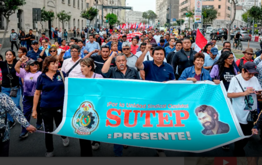 SUTEP ADVIERTE HUELGA NACIONAL SI EL EJECUTIVO NO PROMULGA LEY DE PENSIONES PARA MAESTROS CESANTES Y JUBILADOS – RCR Peru