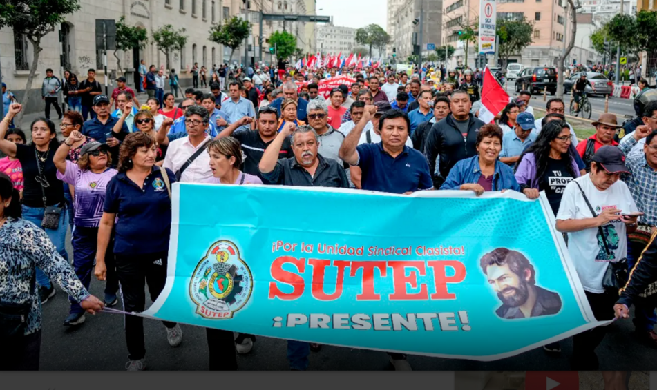 SUTEP ADVIERTE HUELGA NACIONAL SI EL EJECUTIVO NO PROMULGA LEY DE PENSIONES PARA MAESTROS CESANTES Y JUBILADOS – RCR Peru