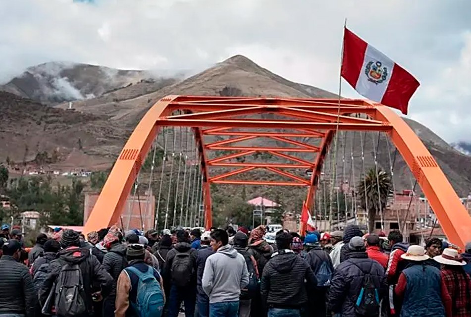 OLVIDO DEL ESTADO Y LA FALTA DE JUSTICIA ALIMENTAN EL DESCONTENTO EN PUNO – RCR Peru