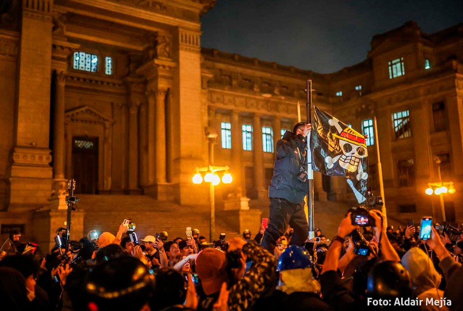MARCHA DE LA GENERACIÓN Z EXIGE LA SALIDA DE JOSÉ JERÍ Y LA LUCHA CONTRA LA INSEGURIDAD CIUDADANA – RCR Peru