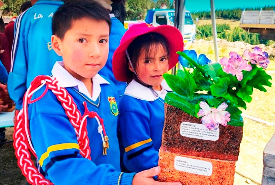 UNESCO, MUNICIPALIDAD PROVINCIAL DE CAJAMARCA, UGEL Y NEWMONT ALAC IMPULSAN LA FORMACIÓN DOCENTE EN CAMBIO CLIMÁTICO – RCR Peru