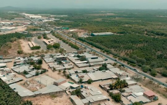 IMPULSAR PROYECTOS DE TALLA MUNDIAL COMO EL ALGARROBO MEJORARÁN ECONOMÍA DE PIURA Y PERMITIRÁN DERROTAR POBREZA EN TAMBOGRANDE – RCR Peru