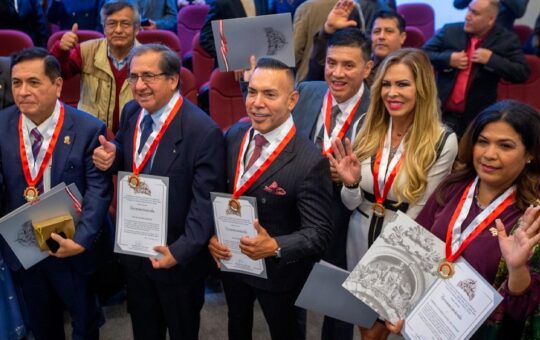 CONGRESO RECONOCE A PERUANOS DESTACADOS EN EL EXTERIOR – RCR Peru