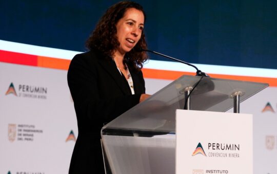 “NECESITAMOS RESTAURAR EL EQUILIBRIO DE PODERES Y EL PRINCIPIO DE AUTORIDAD” – RCR Peru