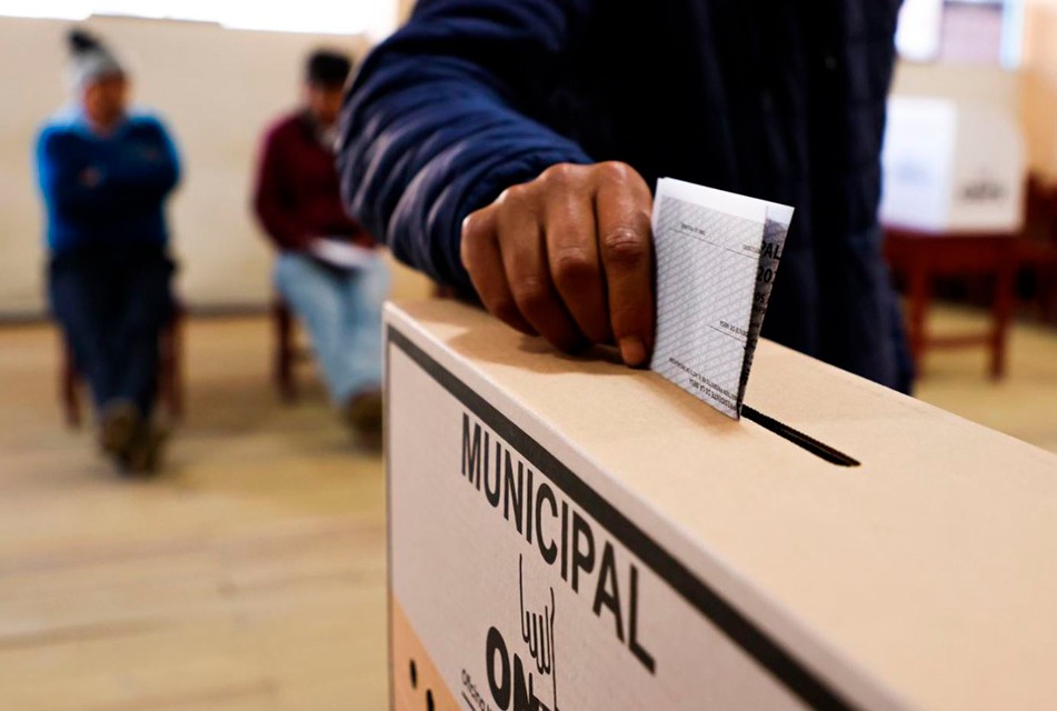 ECONOMIAS ILEGALES EN EL PERU Y EL FINANCIAMIENTO A CANDIDATOS NACIONALES Y LOCALES DEL PAÍS – RCR Peru