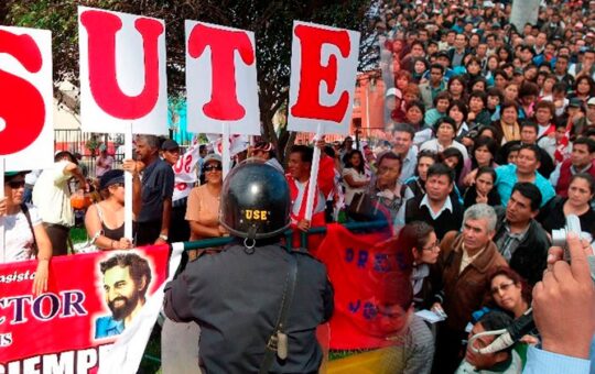 SUTEP CONVOCA PARO NACIONAL EL 13 DE NOVIEMBRE EN DEFENSA DE LA EDUCACIÓN PÚBLICA Y DERECHOS LABORALES DEL MAGISTERIO – RCR Peru