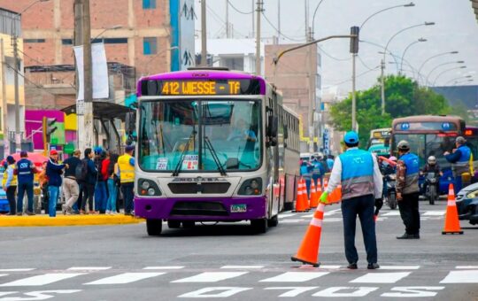 CONOCE LAS RUTAS DEL TRANSPORTE PÚBLICO PARA HOY MARTES 28 – RCR Peru