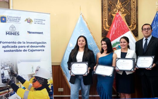 INVESTIGACIÓN CIENTÍFICA DE LA UNIVERSIDAD NACIONAL DE CAJAMARCA  BUSCA LLEVAR AGUA POTABLE A ZONAS RURALES CON APOYO DE EMPRESAS MINERAS  NEWMONT Y SOUTHERN PERÚ – RCR Peru